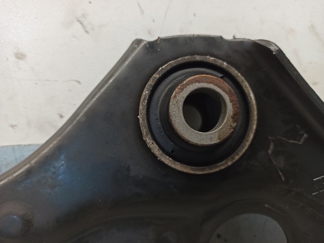 545045297R RENAULT Brazo inferior derecho de la suspensión delantera  comprar en Lleida
