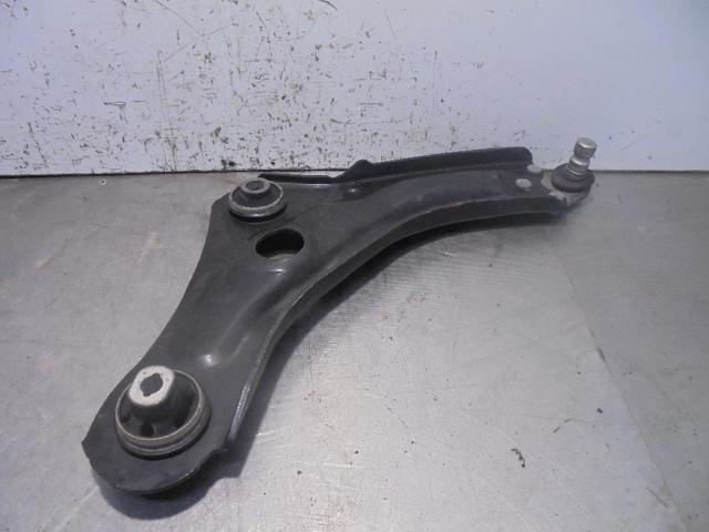 545045297R Brazo inferior derecho de la suspensión delantera  comprar en Pontevedra