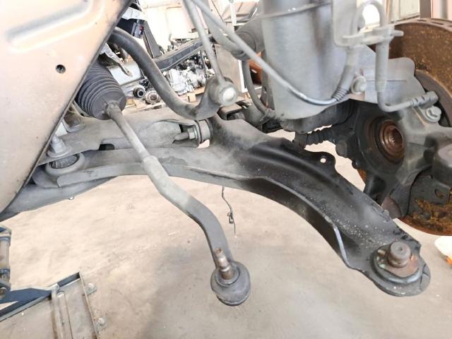Brazo inferior derecho de la suspensión delantera 545045743R RENAULT