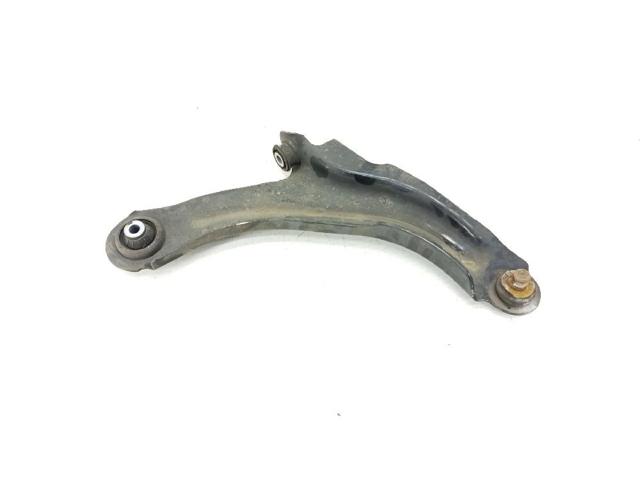 Brazo inferior derecho de la suspensión delantera 545046162R RENAULT