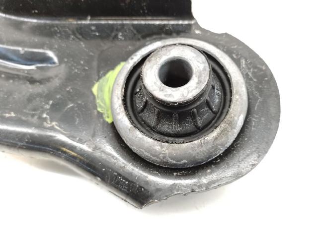 RENAULT 545046162R Brazo inferior derecho de la suspensión delantera comprar Pamplona