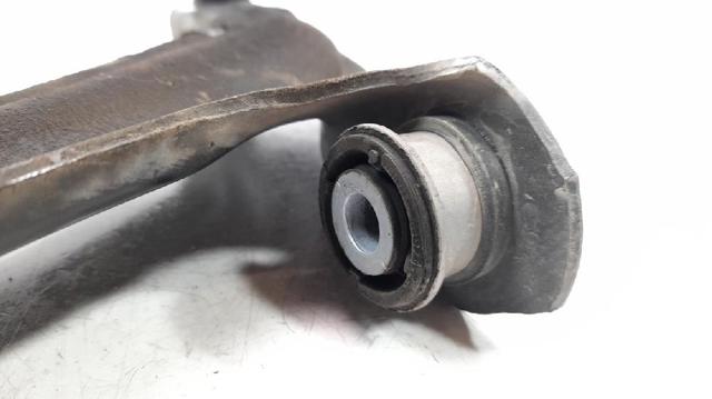 545046162R Brazo inferior derecho de la suspensión delantera  comprar en Zaragoza