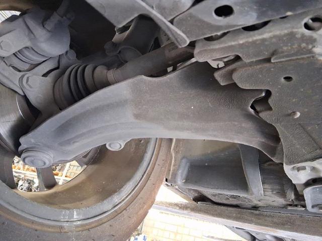 545046162R Brazo inferior derecho de la suspensión delantera comprar Sevilla