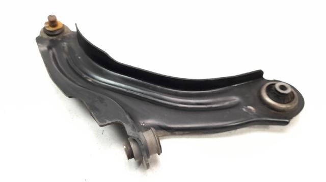 545046162R Brazo inferior derecho de la suspensión delantera  disponible Utrera