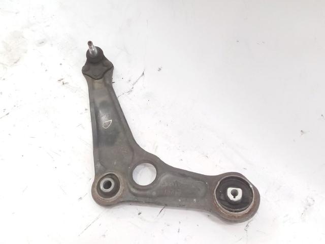 RENAULT 545047275R Brazo inferior derecho de la suspensión delantera  en stock Salamanca