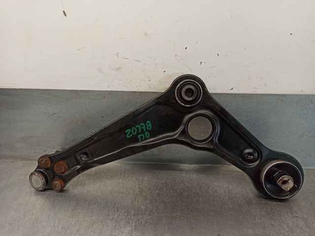545047275R Brazo inferior derecho de la suspensión delantera  comprar en Reus