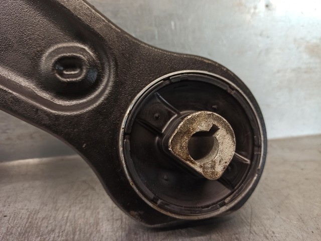 545047275R RENAULT Brazo inferior derecho de la suspensión delantera  comprar en Lleida