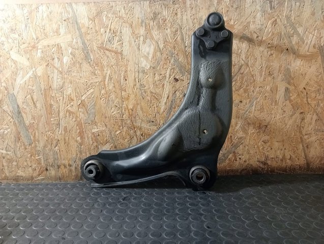 545048101R Renault (RVI)