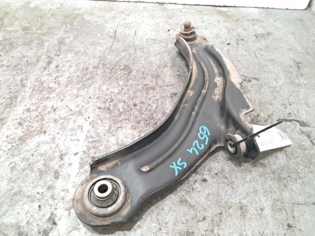 545052354R Brazo inferior izquierdo de la suspensión delantera  comprar en Pontevedra