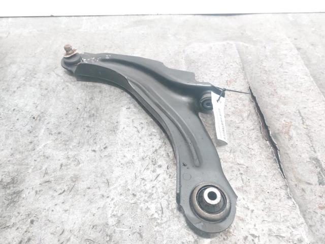 RENAULT 545052354R Brazo inferior izquierdo de la suspensión delantera  en stock Terrassa