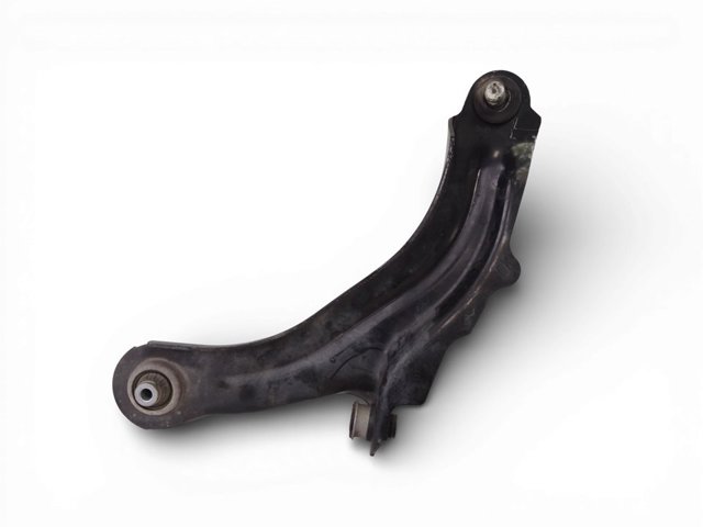545052737R Brazo inferior izquierdo de la suspensión delantera  en stock Sabadell