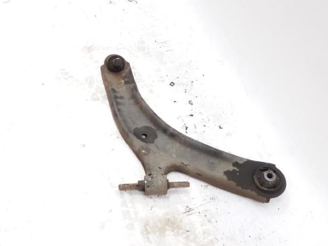 545055212R Brazo inferior izquierdo de la suspensión delantera  disponible Málaga