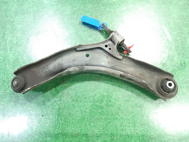 545055212R Brazo inferior izquierdo de la suspensión delantera comprar Girona