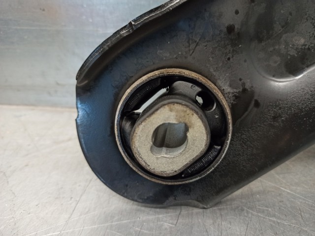545057449R RENAULT Brazo inferior izquierdo de la suspensión delantera  en stock Huelva