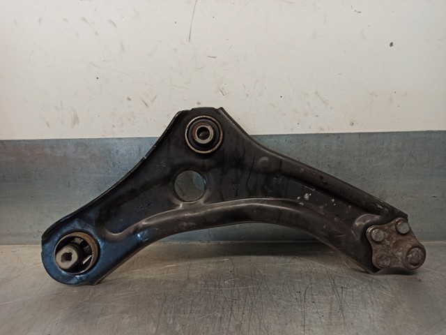 545057449R RENAULT Brazo inferior izquierdo de la suspensión delantera comprar Madrid