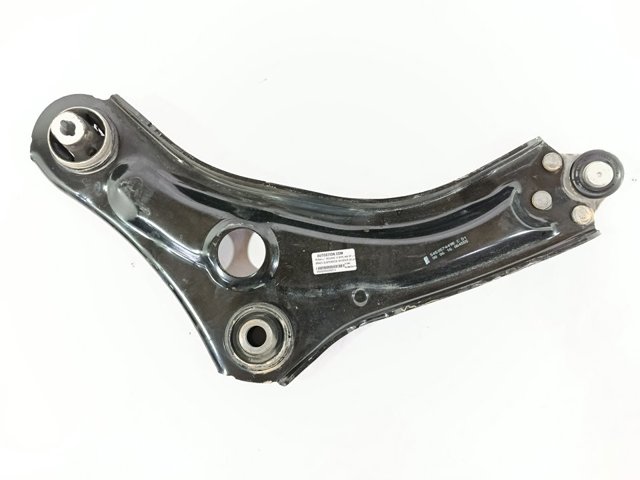 545057449R RENAULT Brazo inferior izquierdo de la suspensión delantera  disponible Alicante