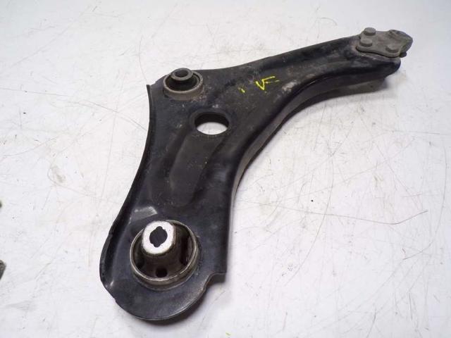 RENAULT 545057449R Brazo inferior izquierdo de la suspensión delantera  disponible Valladolid