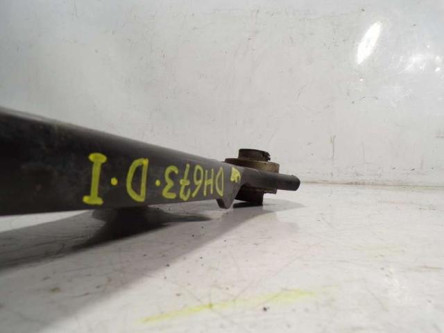 545058992R Brazo inferior izquierdo de la suspensión delantera  disponible Utrera