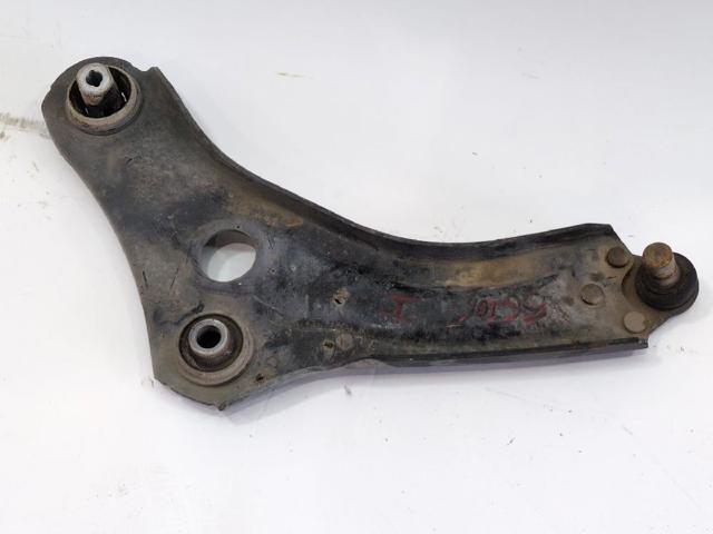 545058992R Brazo inferior izquierdo de la suspensión delantera comprar Almería