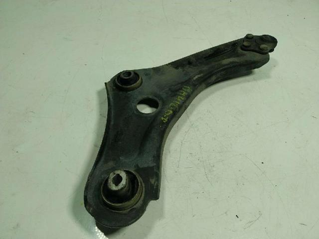 545058992R Brazo inferior izquierdo de la suspensión delantera  disponible Málaga