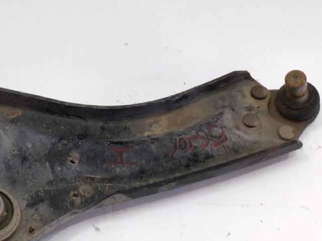 545058992R Brazo inferior izquierdo de la suspensión delantera  comprar en Pontevedra