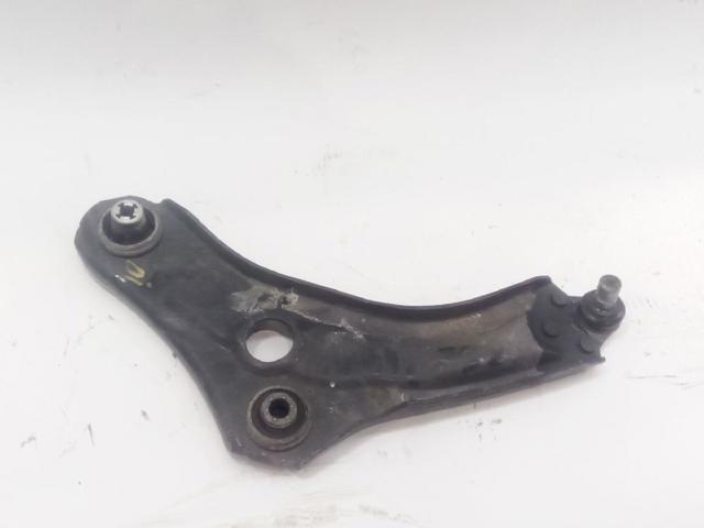 545058992R RENAULT Brazo inferior izquierdo de la suspensión delantera  disponible Ourense