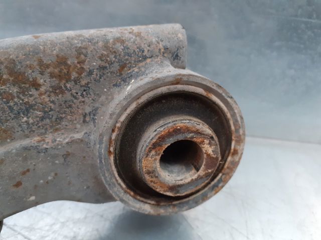 HYUNDAI 545103E003 Brazo inferior izquierdo de la suspensión delantera comprar Pamplona