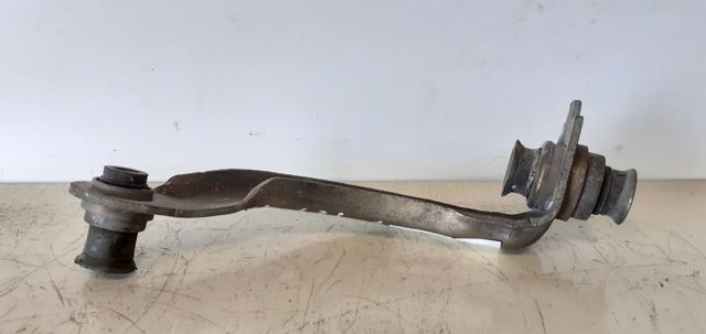 Soporte de viga delantera 54524AX600 NISSAN