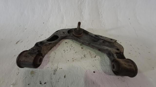 NISSAN 54524EB30A Brazo superior derecho de la suspensión delantera  en stock Valencia
