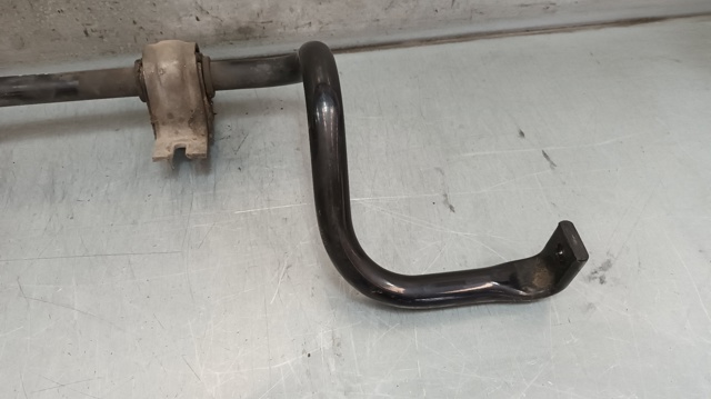 546110003R Estabilizador delantero  disponible Burgos