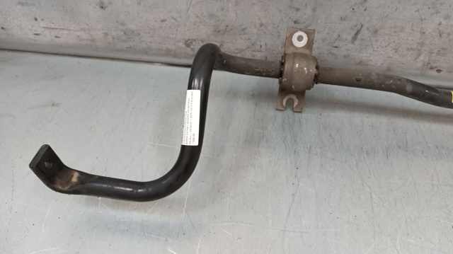 546110003R RENAULT Estabilizador delantero  disponible Vigo