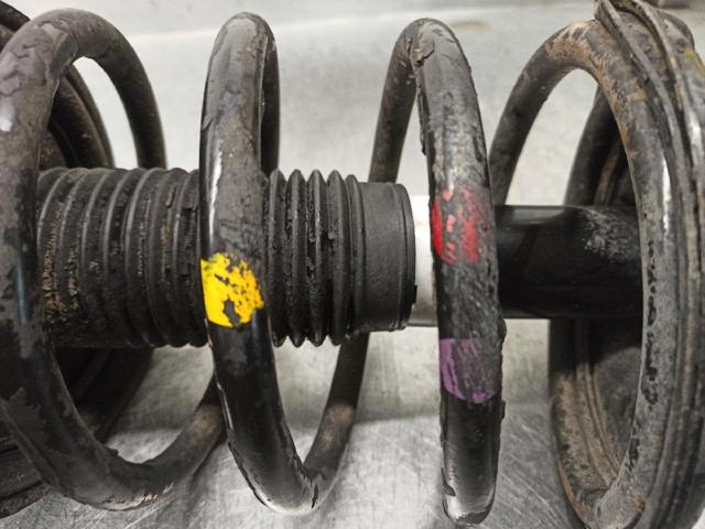 HYUNDAI 5465027130 Amortiguador delantero izquierdo  en stock Terrassa