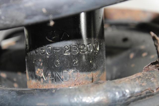 546502B200 HYUNDAI Amortiguador delantero izquierdo  comprar en Jaén