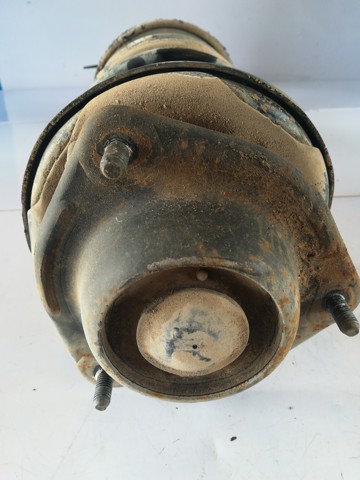 546601C300 HYUNDAI Amortiguador delantero derecho  en stock Huelva