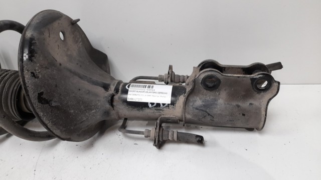 HYUNDAI 546612F200 Amortiguador delantero derecho  en stock Terrassa
