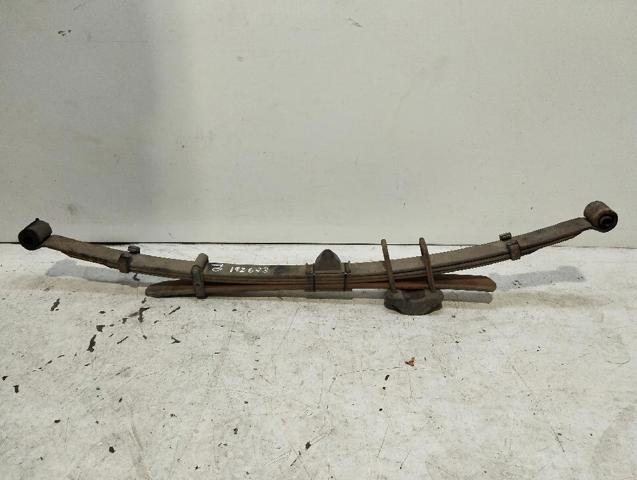 Ballesta trasera Nissan Navara D40