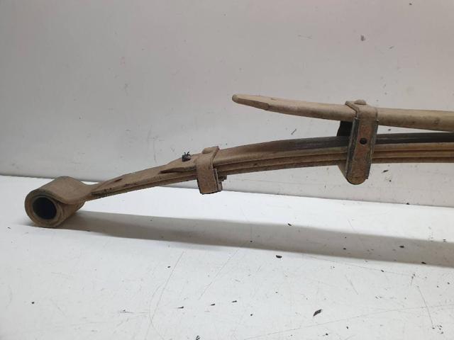 Ballesta trasera Nissan Navara D40