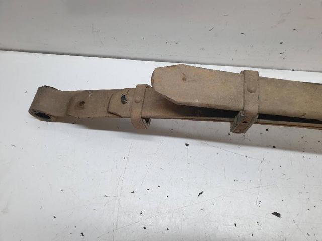 Ballesta trasera Nissan Navara D40