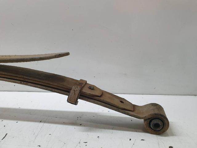 Ballesta trasera Nissan Navara D40