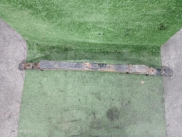 Ballesta trasera Nissan Navara D40