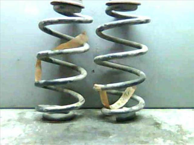 Muelle de suspensión trasero 55020JD04A NISSAN