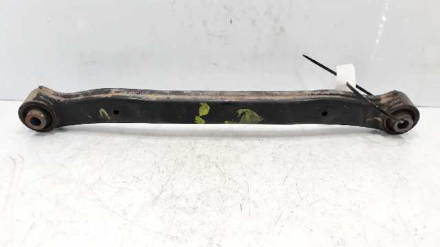 551002G000 Brazo superior de suspensión trasera izquierdo/derecho  disponible Utrera