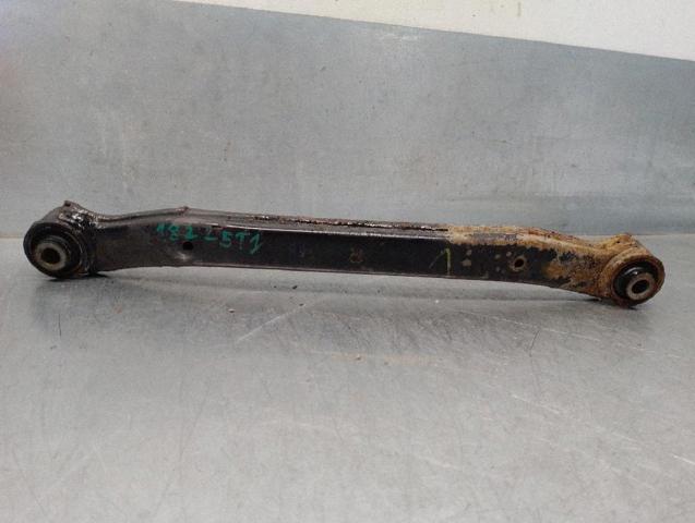 551002G000 Brazo superior de suspensión trasera izquierdo/derecho comprar Almería