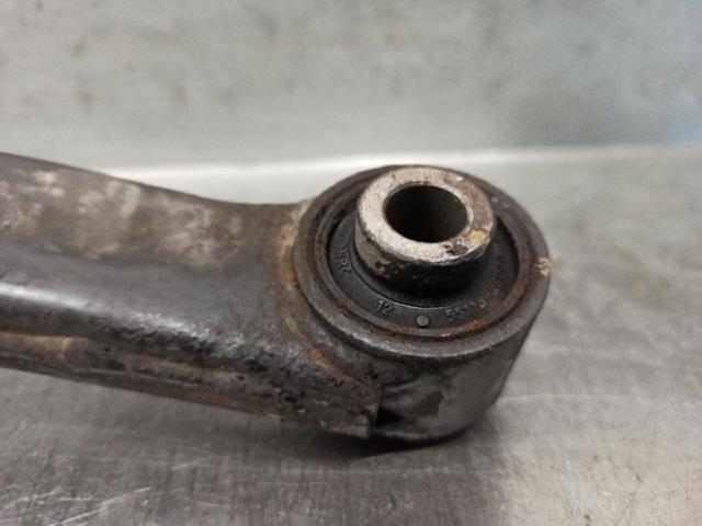 551002G000 HYUNDAI Brazo superior de suspensión trasera izquierdo/derecho  en stock Gandía