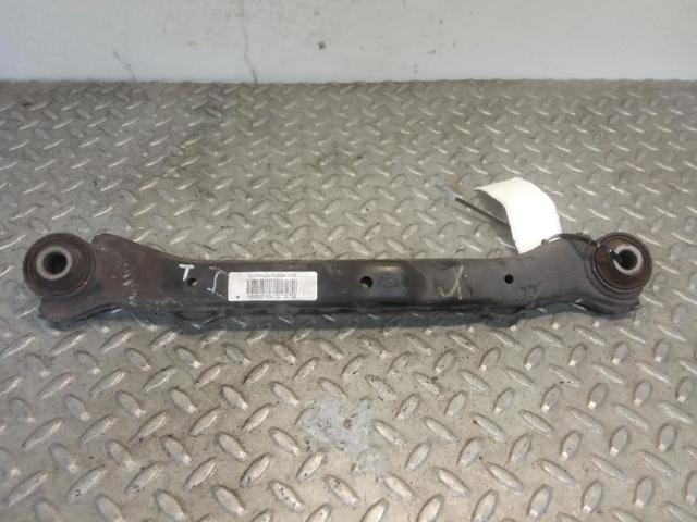HYUNDAI 551002S050 Brazo transversal de suspensión trasera comprar Pamplona