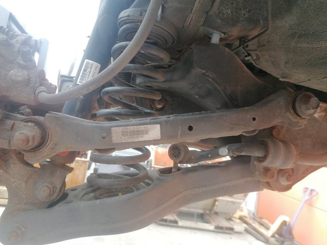 Brazo suspension superior trasero izquierdo para hyundai ix35 1.7 crdi d4fd 551002S050