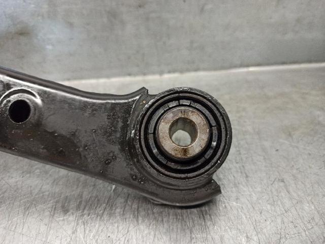HYUNDAI 55100D3050 Brazo superior de suspensión trasera izquierdo/derecho comprar Tarragona