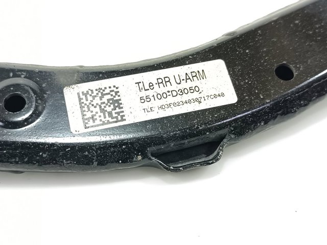 HYUNDAI 55100D3050 Brazo superior de suspensión trasera izquierdo/derecho  en stock Salamanca