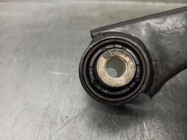 55100D3050 Brazo superior de suspensión trasera izquierdo/derecho  disponible Burgos