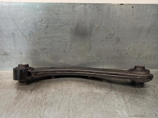 HYUNDAI 55100D3050 Brazo superior de suspensión trasera izquierdo/derecho  disponible Valladolid